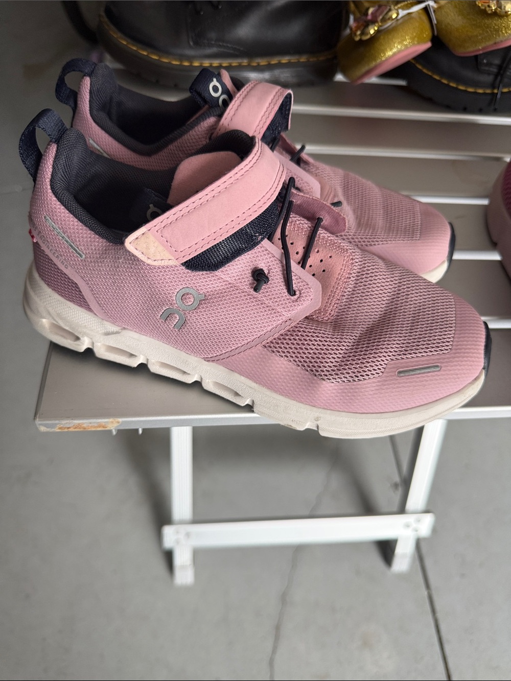 On Running Kids Pink Mesh Strap Sneakers